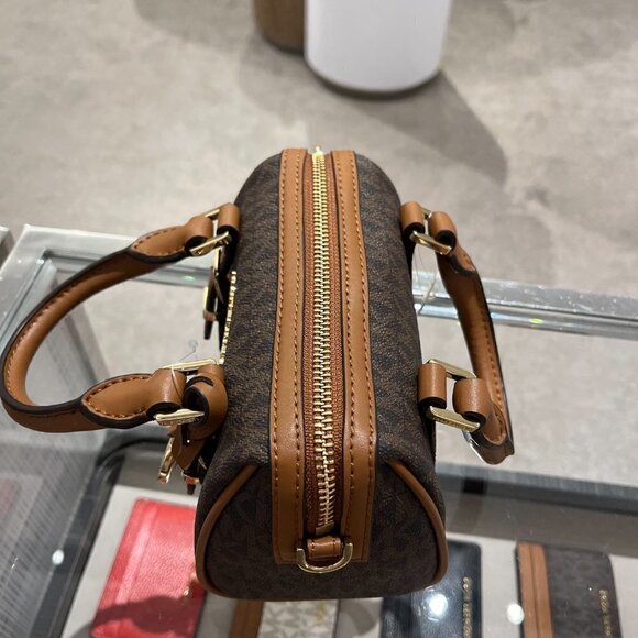 *Original Packing* Bedford Legacy Extra-Small Brown/Acorn Duffel Crossbody - Picture 14 of 17